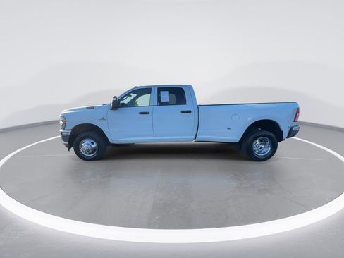 Used 2024 RAM 3500 Tradesman w/ Chrome Appearance Group AWD/4WD image 5