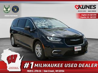 Used 2023 Chrysler Pacifica Touring-L FWD video 1
