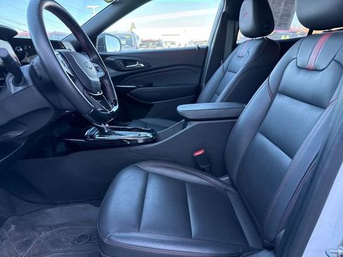 Certified 2024 Chevrolet Trax RS w/ Driver Confidence Package image 9