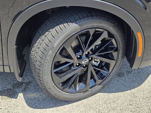 New 2026 Nissan Rogue SL AWD/4WD image 6