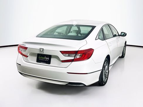 Used 2018 Honda Accord EX image 9