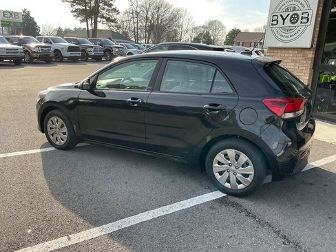 Used 2018 Kia Rio LX image 3