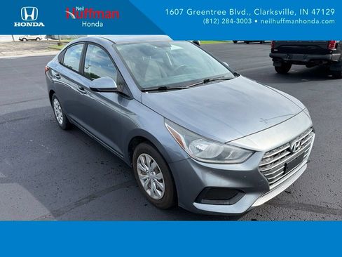 Used 2019 Hyundai Accent SE FWD image 1