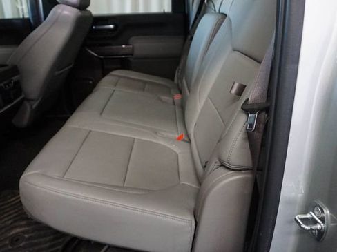 Used 2022 Chevrolet Silverado 2500 LTZ w/ LTZ Convenience Package image 17