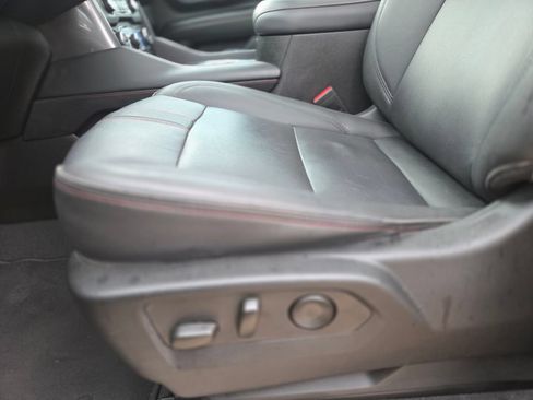 Used 2023 Chevrolet Suburban RST w/ Luxury Package RWD image 32