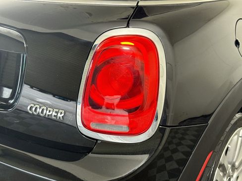 Used 2017 MINI Cooper 4-Door Hardtop FWD image 34