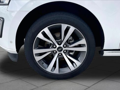 Used 2021 Ford Expedition Max Platinum RWD image 11