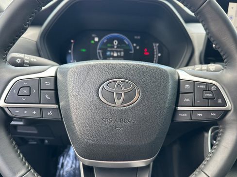 Used 2026 Toyota Grand Highlander XLE image 36