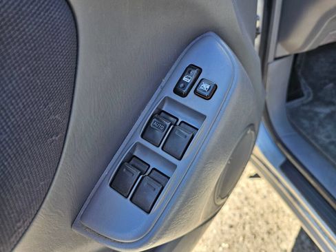 Used 2003 Toyota RAV4 4WD image 27