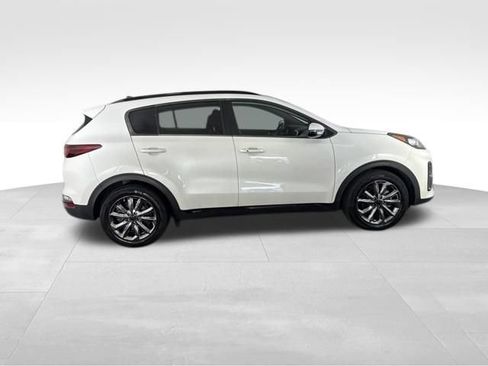 Certified 2022 Kia Sportage Nightfall Edition w/ Nightfall Fwd Premium Package image 6
