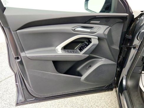 Used 2025 Audi Q5 Premium Plus w/ Premium Plus AWD/4WD image 11