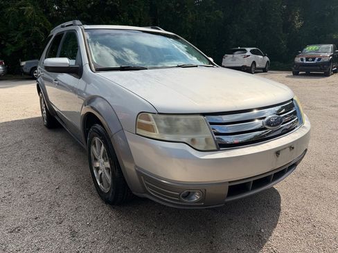 Used 2009 Ford Taurus X SEL FWD image 6