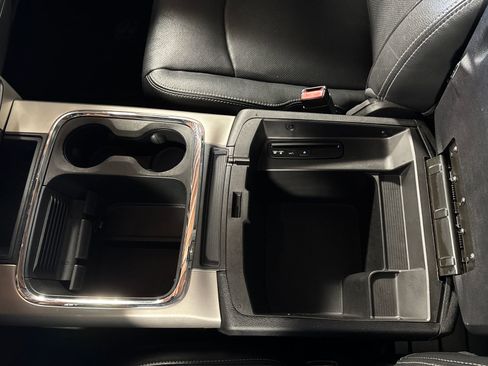 Used 2017 RAM 2500 Laramie w/ Convenience Group image 25