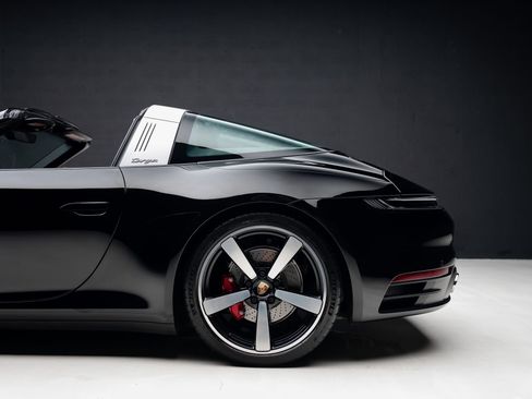 Used 2021 Porsche 911 Targa 4S AWD/4WD image 22