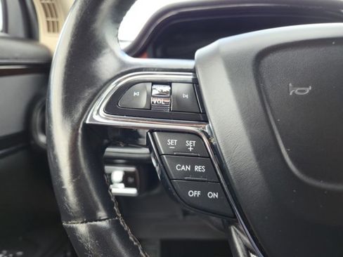 Used 2022 Lincoln Nautilus Reserve AWD/4WD image 21