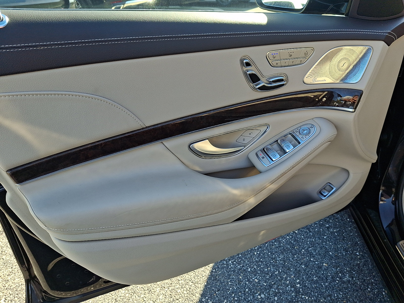 Used 2019 Mercedes-Benz S 560 4MATIC Sedan image 12