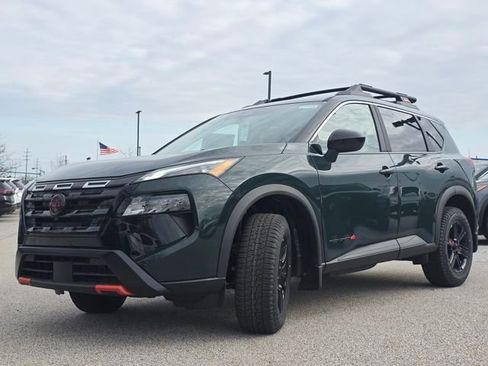 New 2026 Nissan Rogue SV image 10