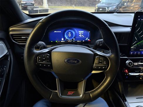Used 2022 Ford Explorer ST w/ Equipment Group 401A image 15
