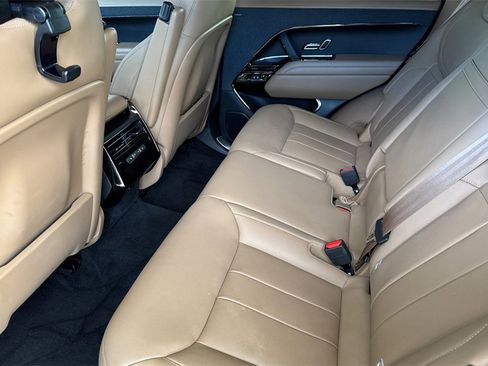 Used 2023 Land Rover Range Rover Sport SE image 5