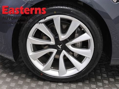 Used 2018 Tesla Model 3 Long Range RWD image 28