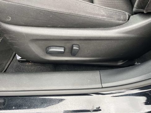 Used 2024 Nissan Altima 2.5 SV FWD image 19