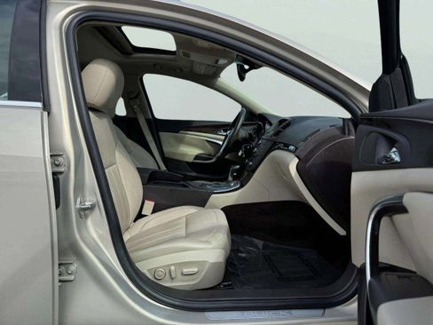 Used 2011 Buick Regal CXL Turbo w/ TO2 Preferred Equipment Group image 45