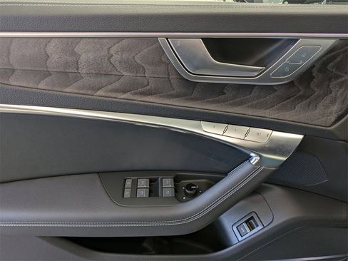 Used 2025 Audi A6 Premium Plus w/ Premium Plus Package image 10