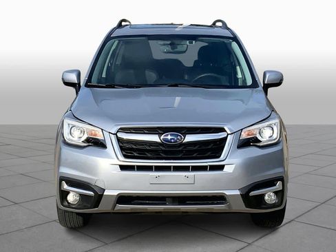 Used 2018 Subaru Forester 2.5i Touring w/ Popular Package #3B image 4