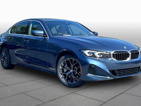 Used 2025 BMW 330i Sedan RWD image 3