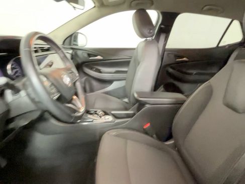 Used 2022 Buick Encore GX Select w/ Sport Touring Package FWD image 26