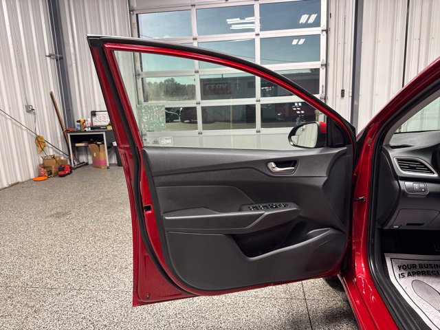 Used 2021 Hyundai Accent SEL FWD image 7