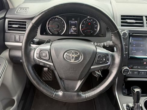 Used 2016 Toyota Camry XSE image 13