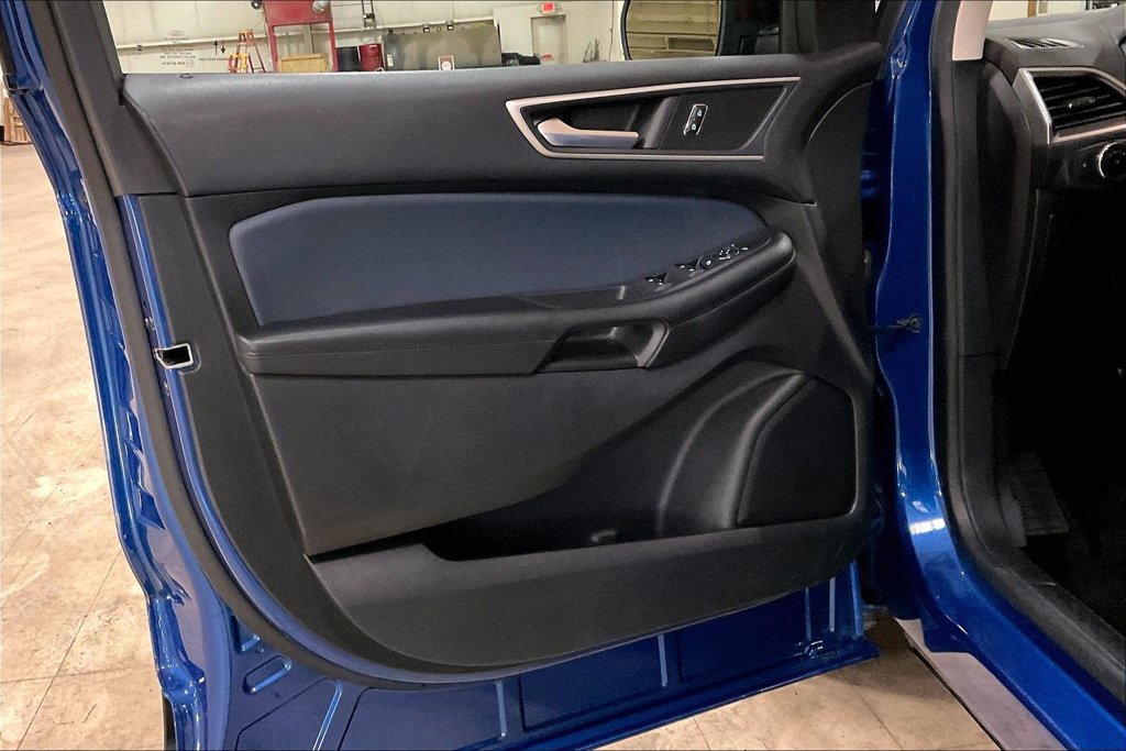 Certified 2023 Ford Edge SEL w/ Sport Appearance Package AWD/4WD image 21