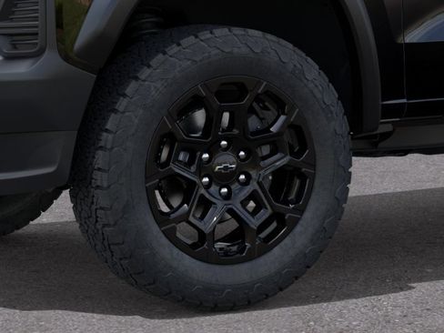 New 2026 Chevrolet Colorado Trail Boss w/ Midnight Edition AWD/4WD image 9