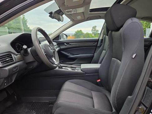 Used 2018 Honda Accord EX image 13