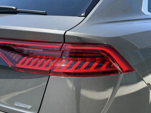 Used 2019 Audi Q8 Premium Plus AWD/4WD image 14