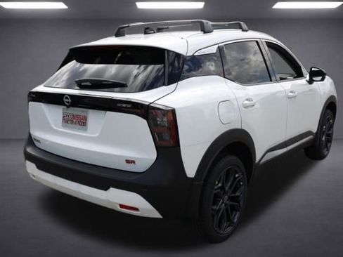 New 2026 Nissan Kicks SR image 4