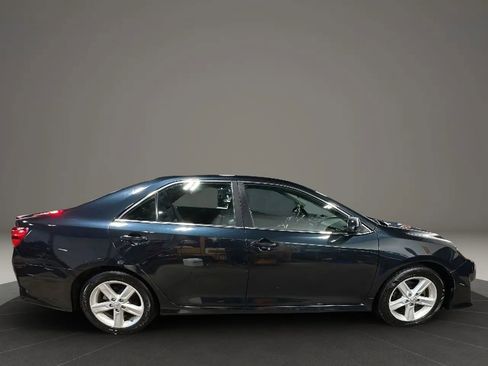 Used 2013 Toyota Camry SE image 6