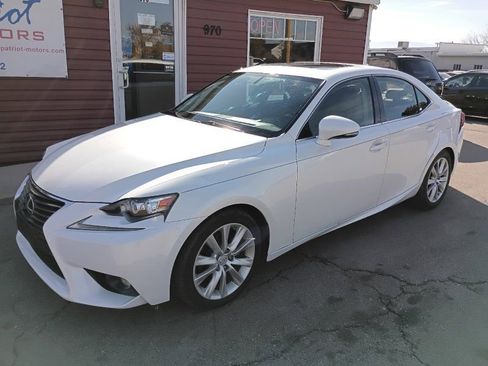 Used 2015 Lexus IS 250 AWD image 3