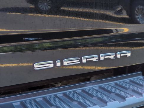 Used 2020 GMC Sierra 2500 Denali w/ Denali Ultimate Package AWD/4WD image 34