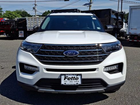 Certified 2023 Ford Explorer XLT w/ Equipment Group 202A AWD/4WD image 2