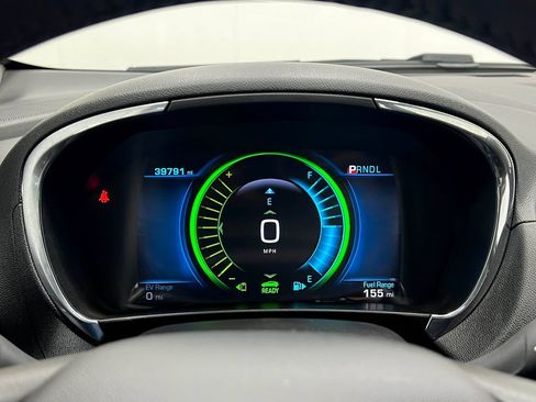 Used 2017 Chevrolet Volt Premier w/ Driver Confidence II Package FWD image 24