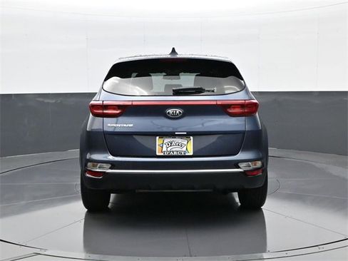 Used 2022 Kia Sportage LX image 6