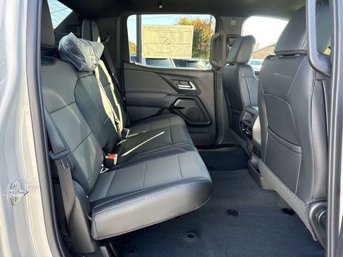 New 2026 Chevrolet Silverado EV Trail Boss image 27