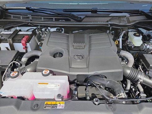 New 2026 Toyota Tundra SR5 image 16