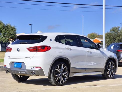 Used 2018 BMW X2 sDrive28i w/ M SportX Package image 4