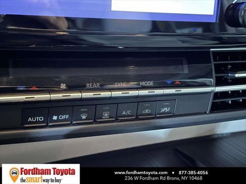 Certified 2024 Toyota Sienna LE FWD image 24