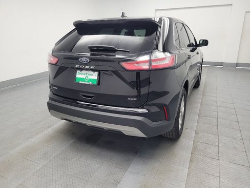 Used 2023 Ford Edge SEL image 7