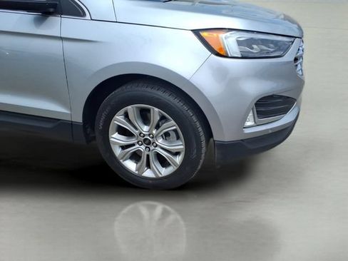 Certified 2023 Ford Edge Titanium w/ Equipment Group 301A AWD/4WD image 4