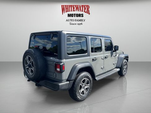 Used 2018 Jeep Wrangler Unlimited Sport S AWD/4WD image 5